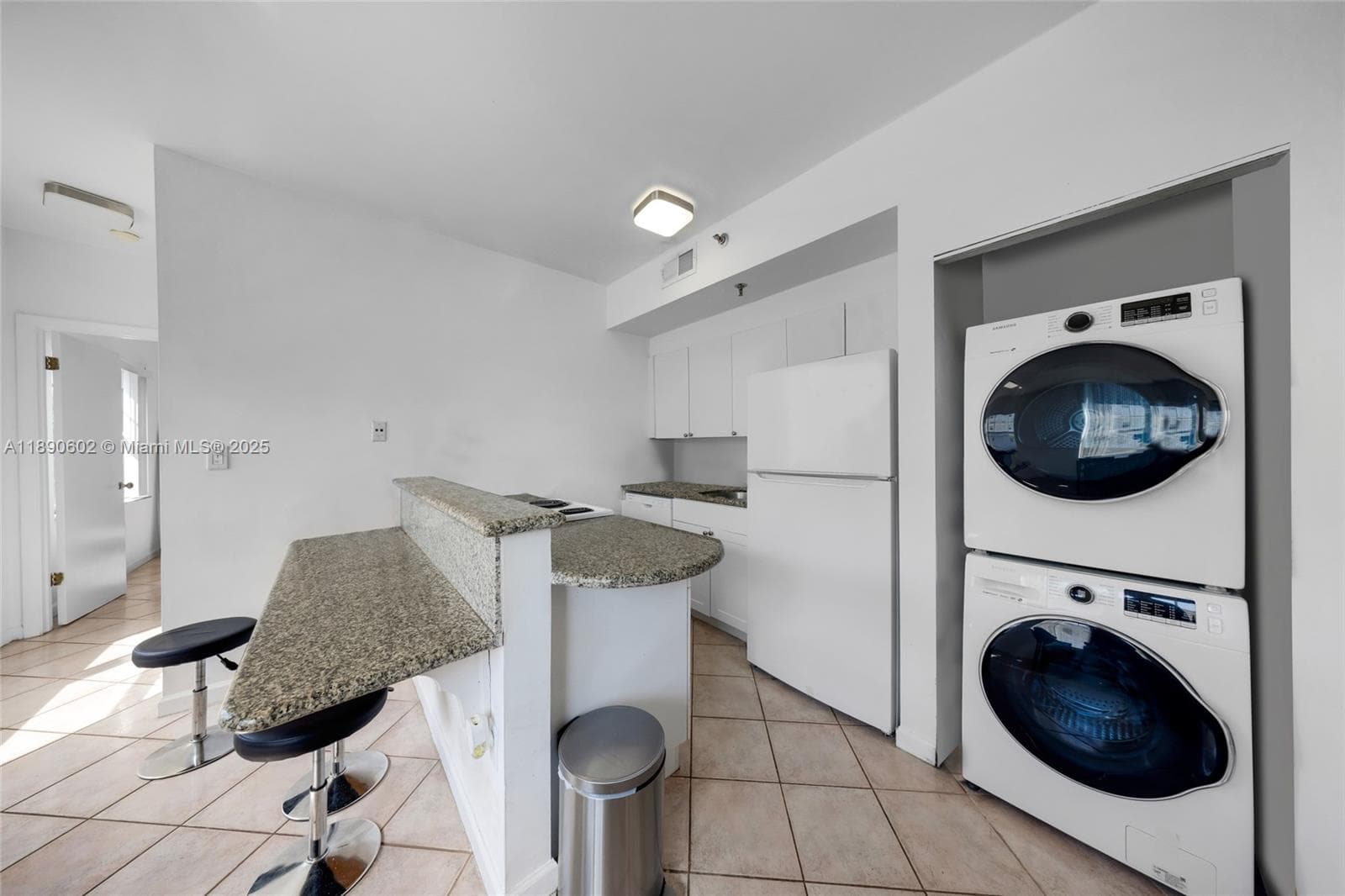 1255 Pennsylvania Ave # 307, Miami Beach FL 33139 — 4