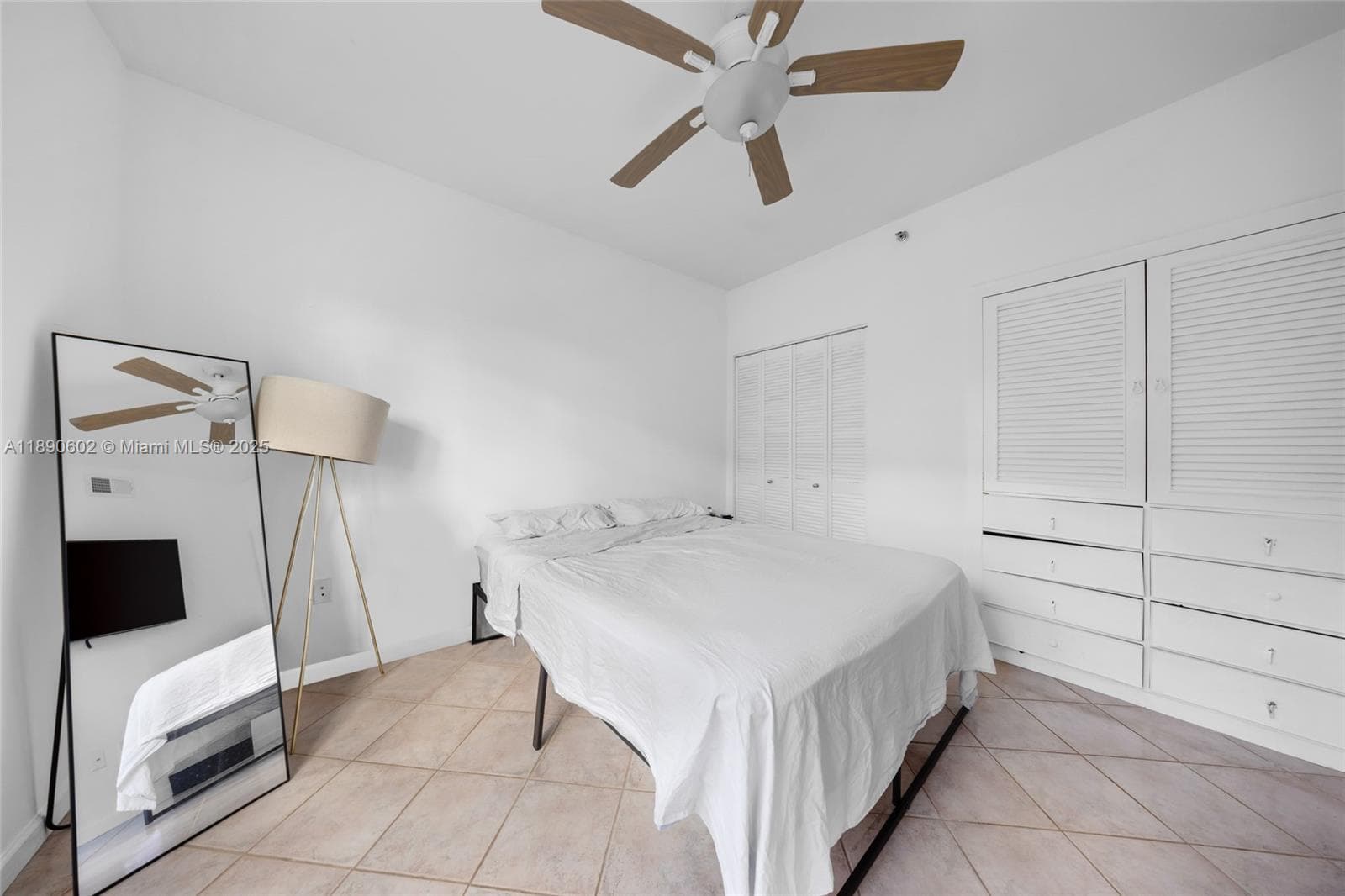 1255 Pennsylvania Ave # 307, Miami Beach FL 33139 — 8
