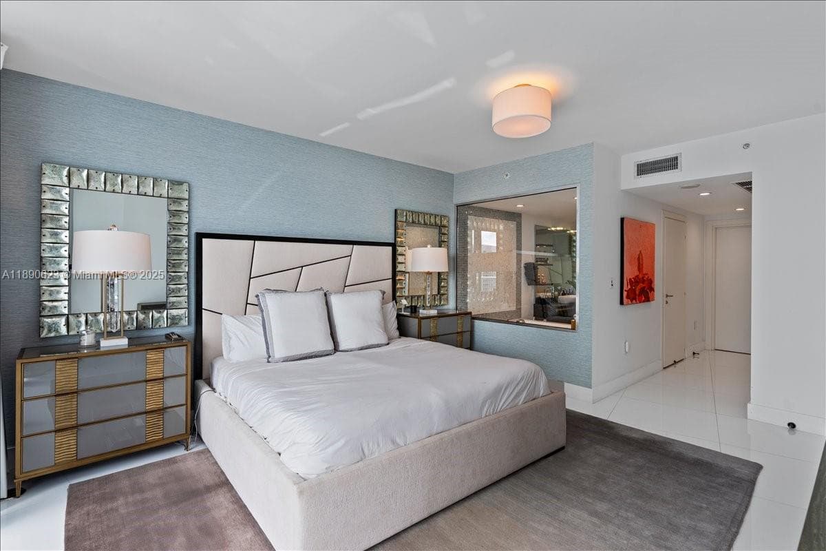 200 Biscayne Boulevard Way # 3608, Miami FL 33131 — 13