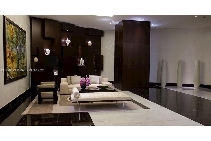 200 Biscayne Boulevard Way # 3608, Miami FL 33131 — 26