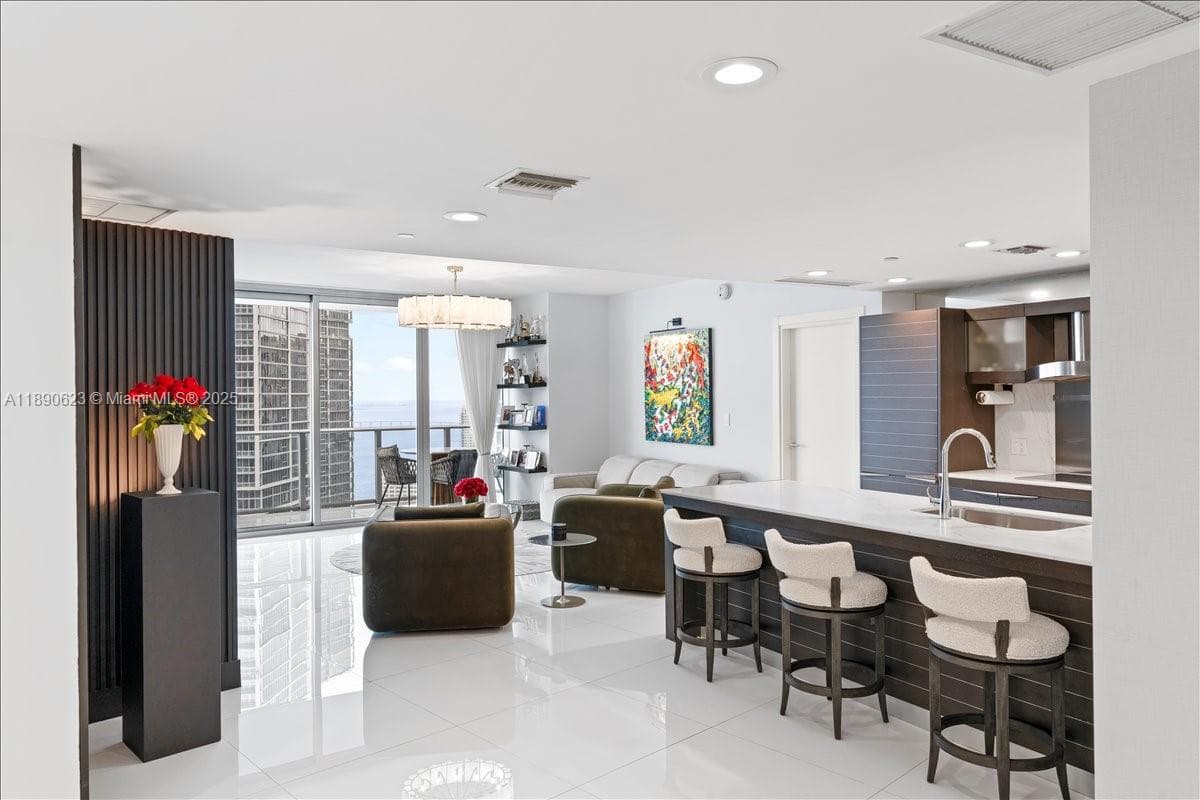 200 Biscayne Boulevard Way # 3608, Miami FL 33131 — 7
