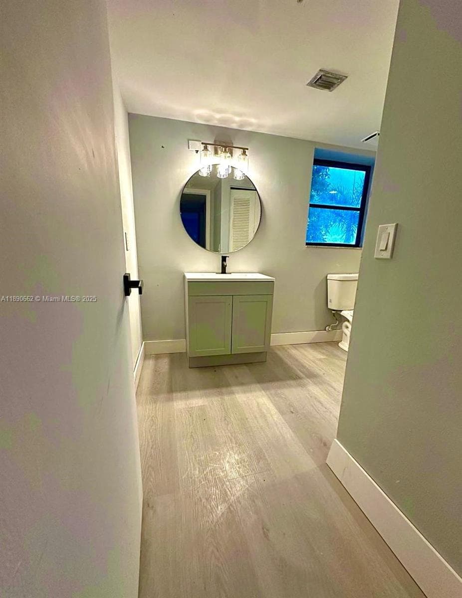 20840 San Simeon Way # 305, Miami FL 33179 — 12