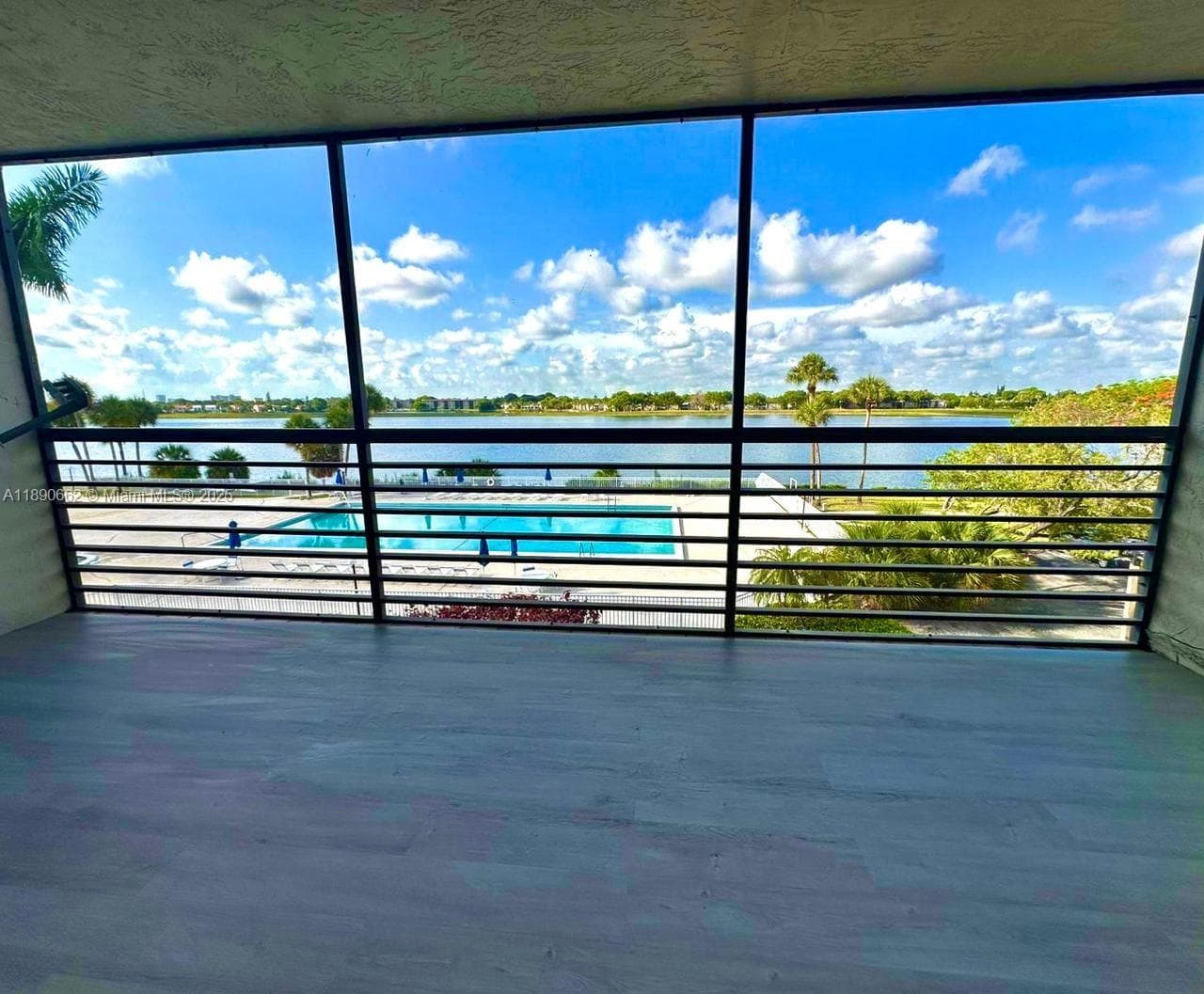 20840 San Simeon Way # 305, Miami FL 33179 — 1