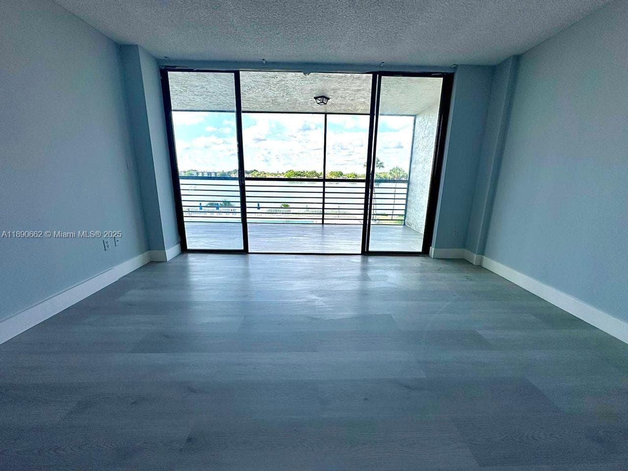 20840 San Simeon Way # 305, Miami FL 33179 — 15