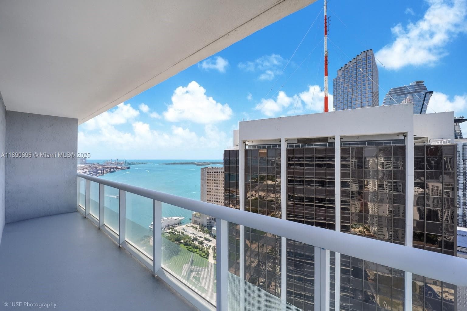 50 Biscayne Blvd # 4311, Miami FL 33132 — 15