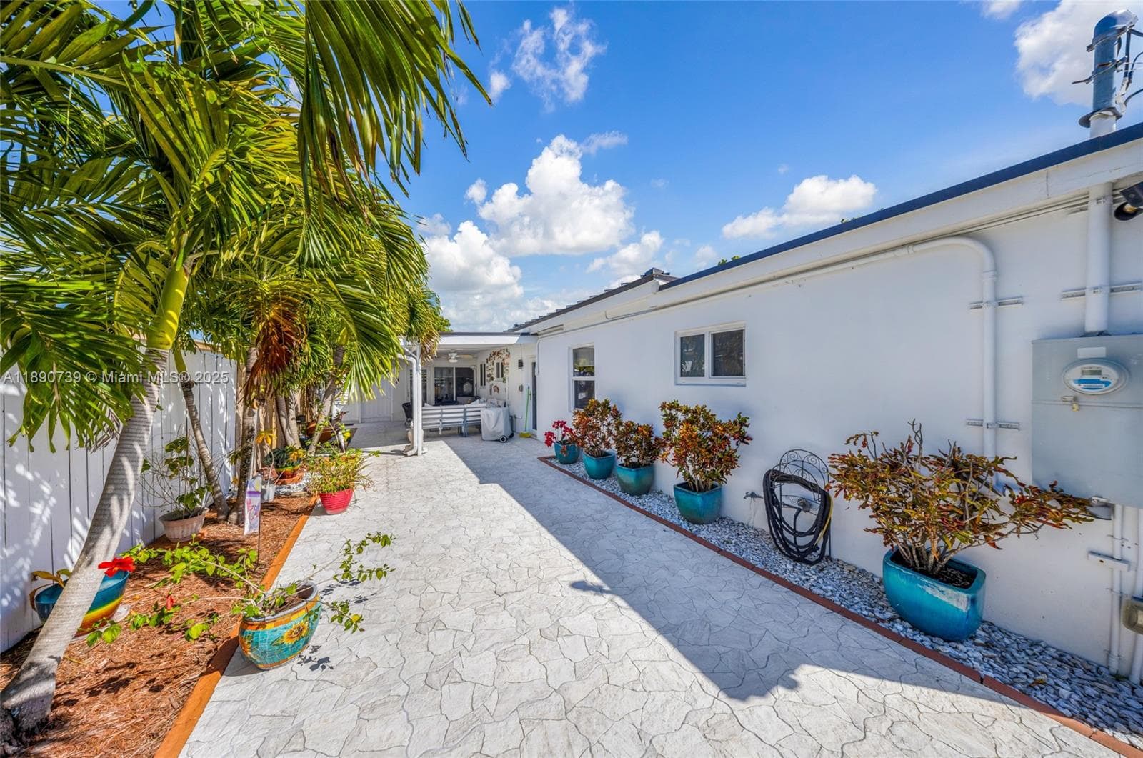1980 NE 173rd St, North Miami Beach FL 33162 — 27