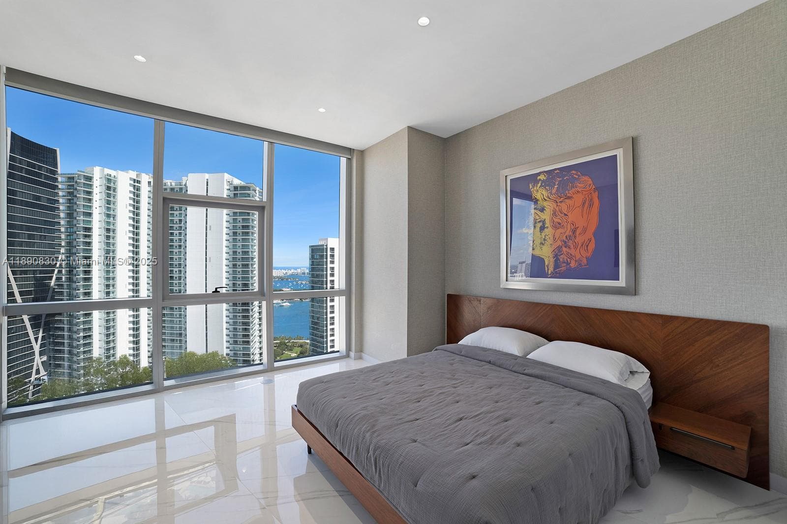 851 NE 1st Ave, Miami FL 33132 — 19