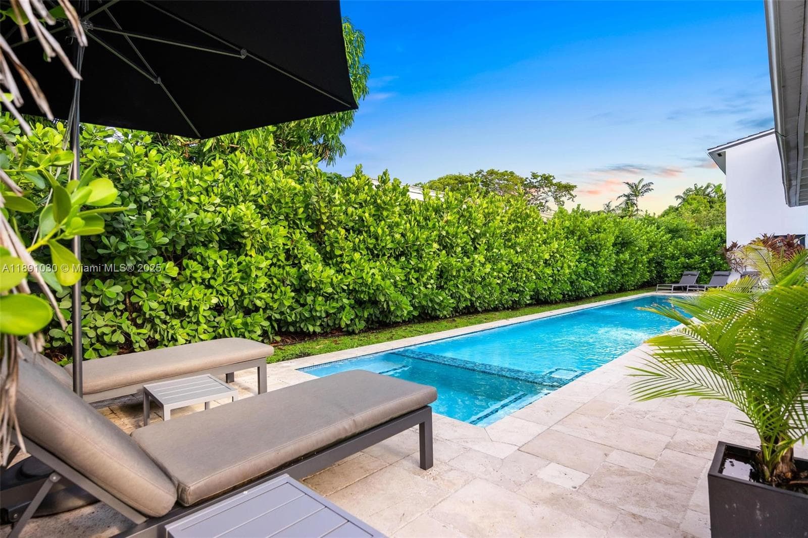 1651 SW 13th Ave, Miami FL 33145 — 72