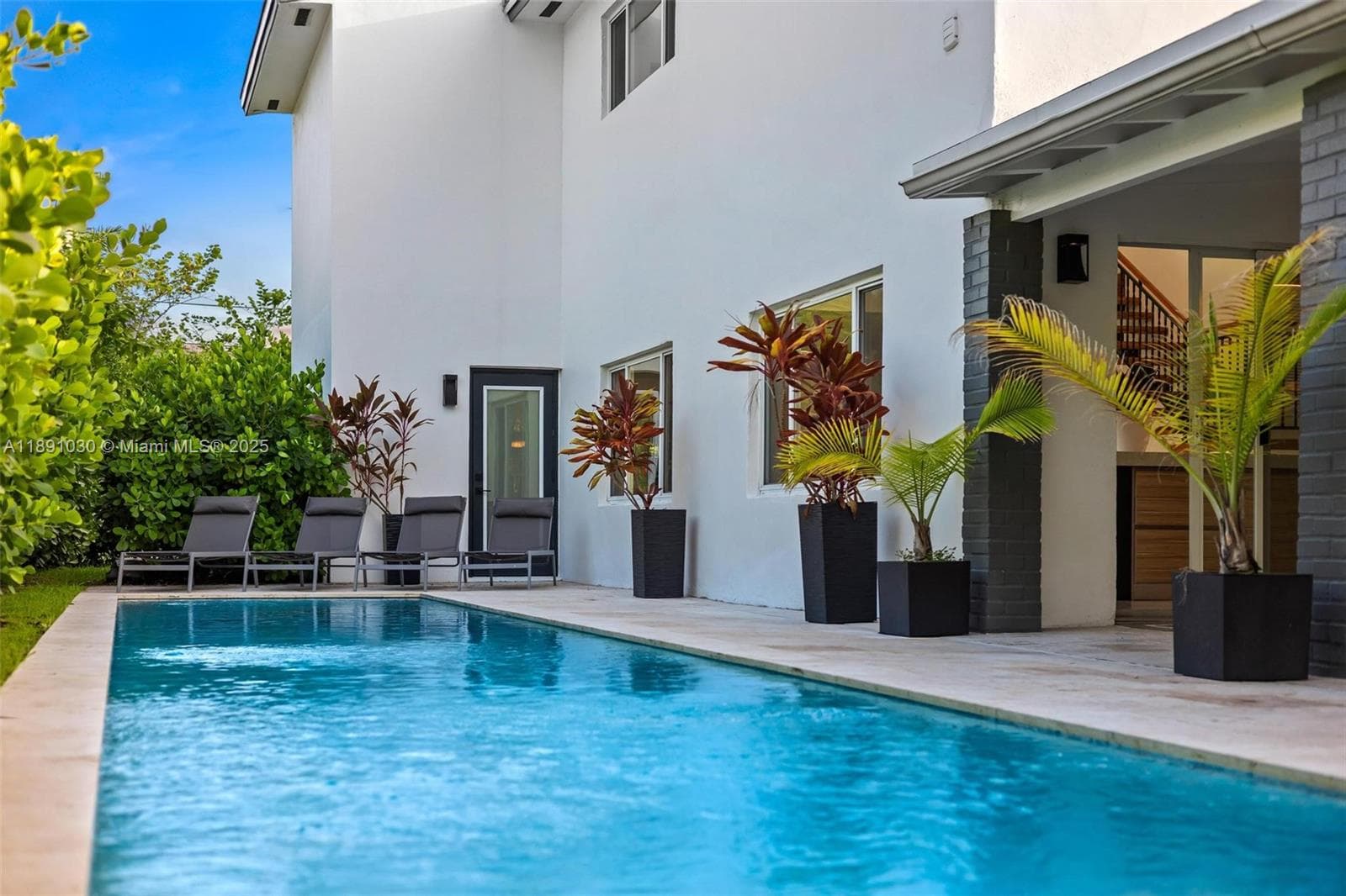 1651 SW 13th Ave, Miami FL 33145 — 75