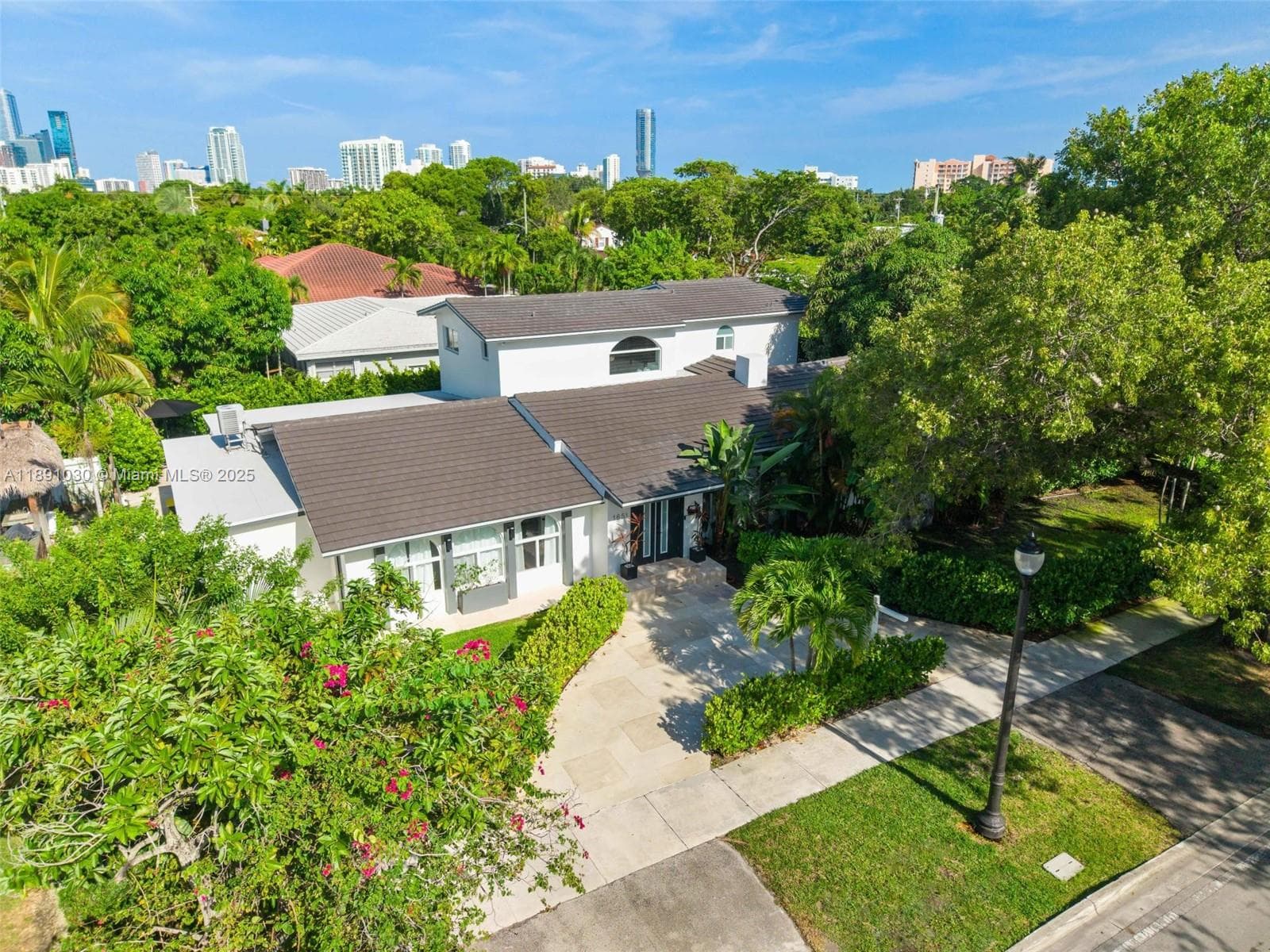 1651 SW 13th Ave, Miami FL 33145 — 92