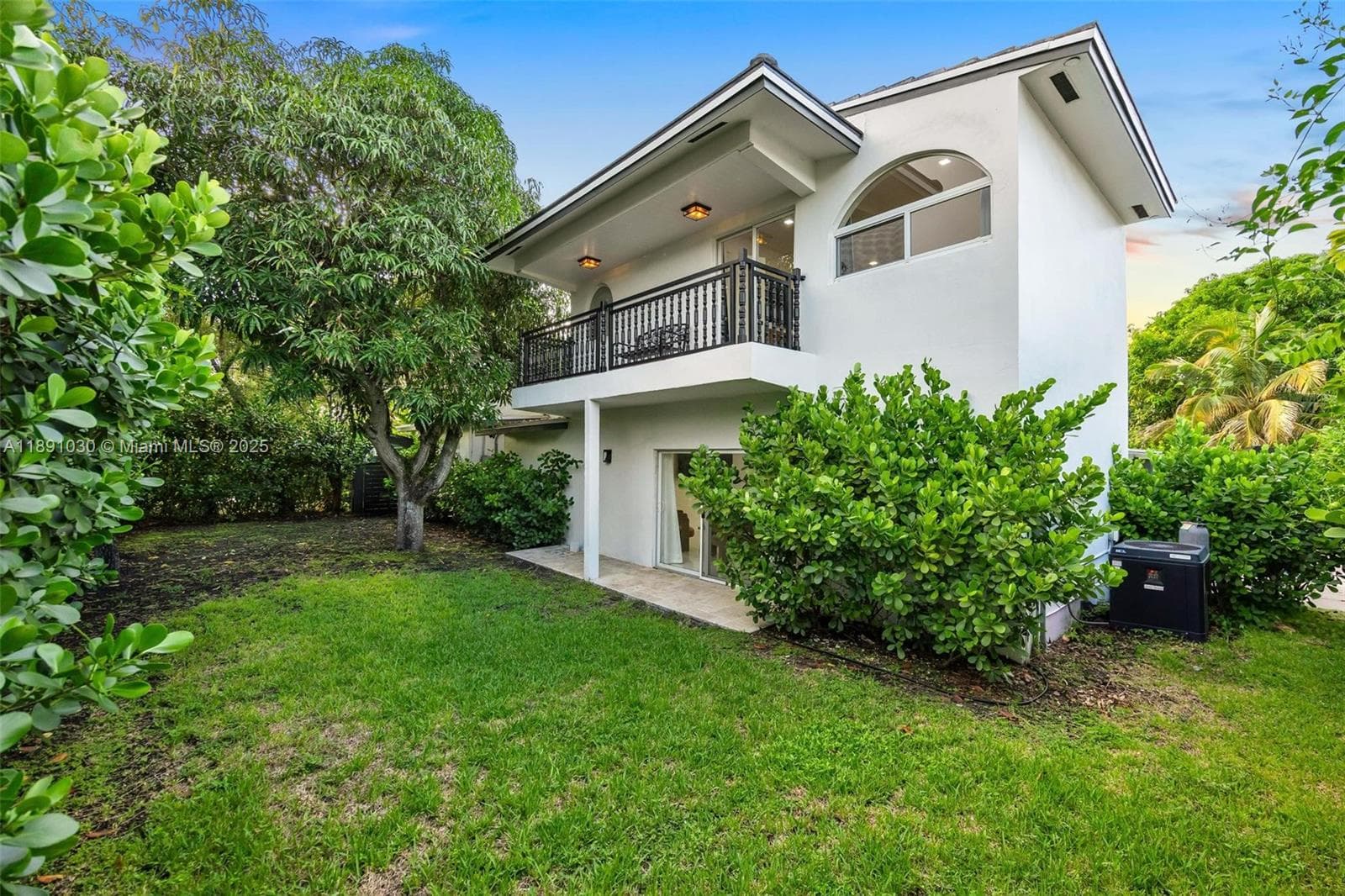 1651 SW 13th Ave, Miami FL 33145 — 85