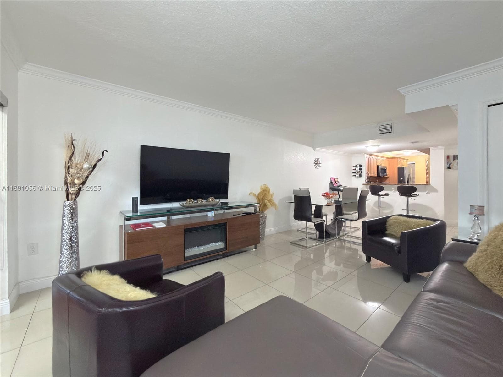 1195 NW 124th Ave # 2202, Miami FL 33182 — 14