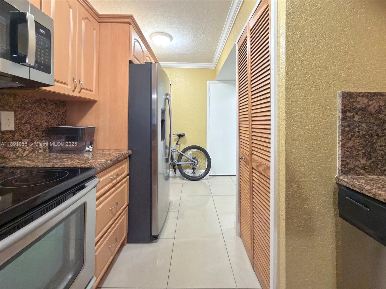 1195 NW 124th Ave # 2202, Miami FL 33182 — 8