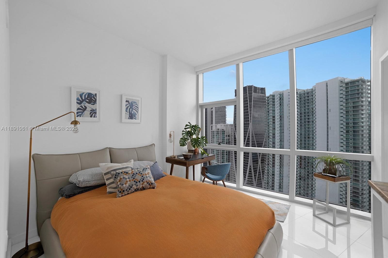 851 NE 1st Ave # 4403, Miami FL 33132 — 12