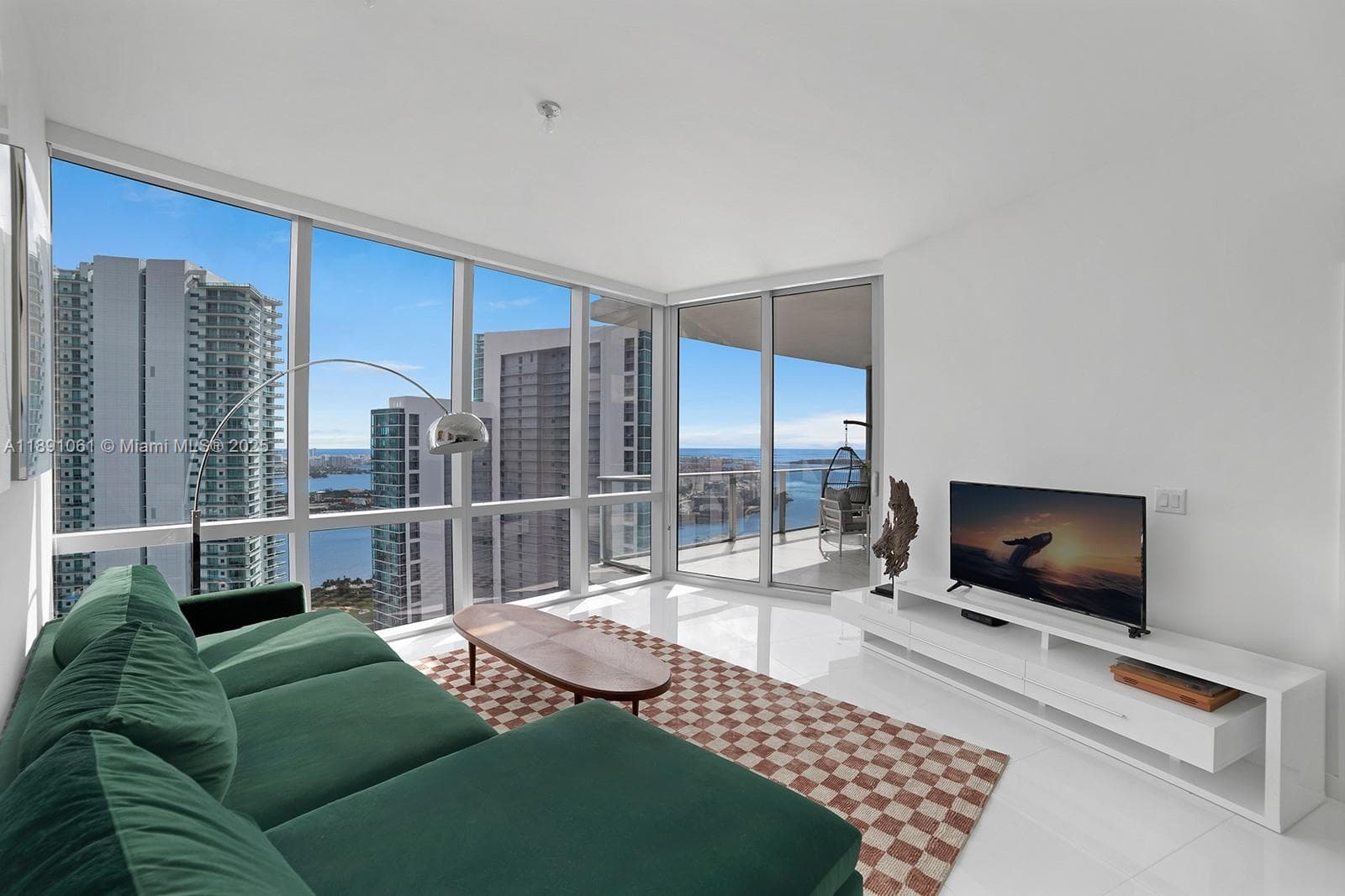 851 NE 1st Ave # 4403, Miami FL 33132 — 1