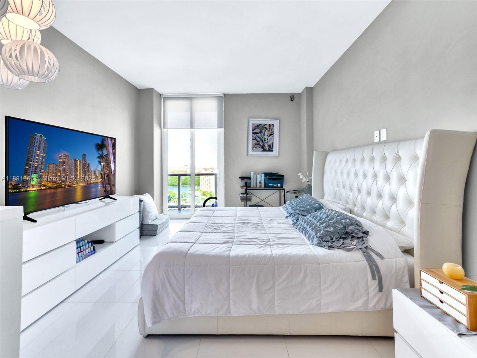 100 Bayview Dr, Sunny Isles Beach FL 33160 — 13