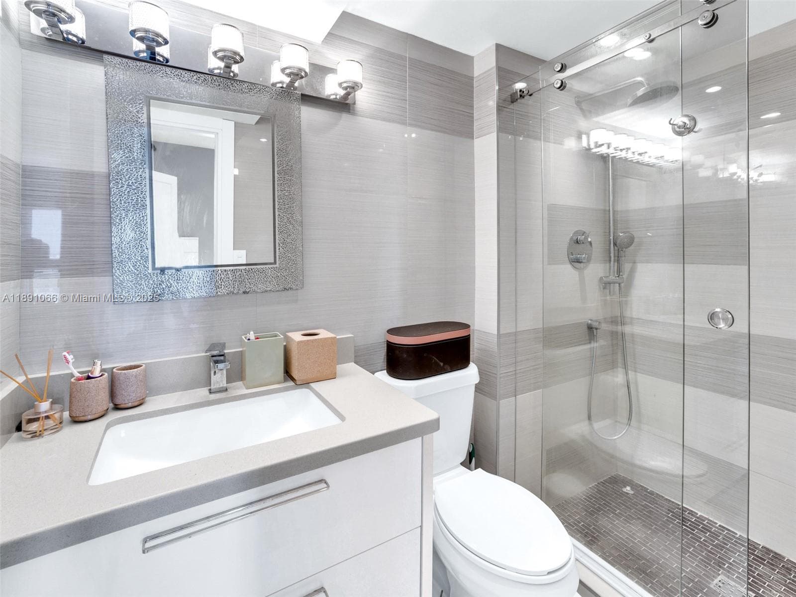 100 Bayview Dr, Sunny Isles Beach FL 33160 — 17