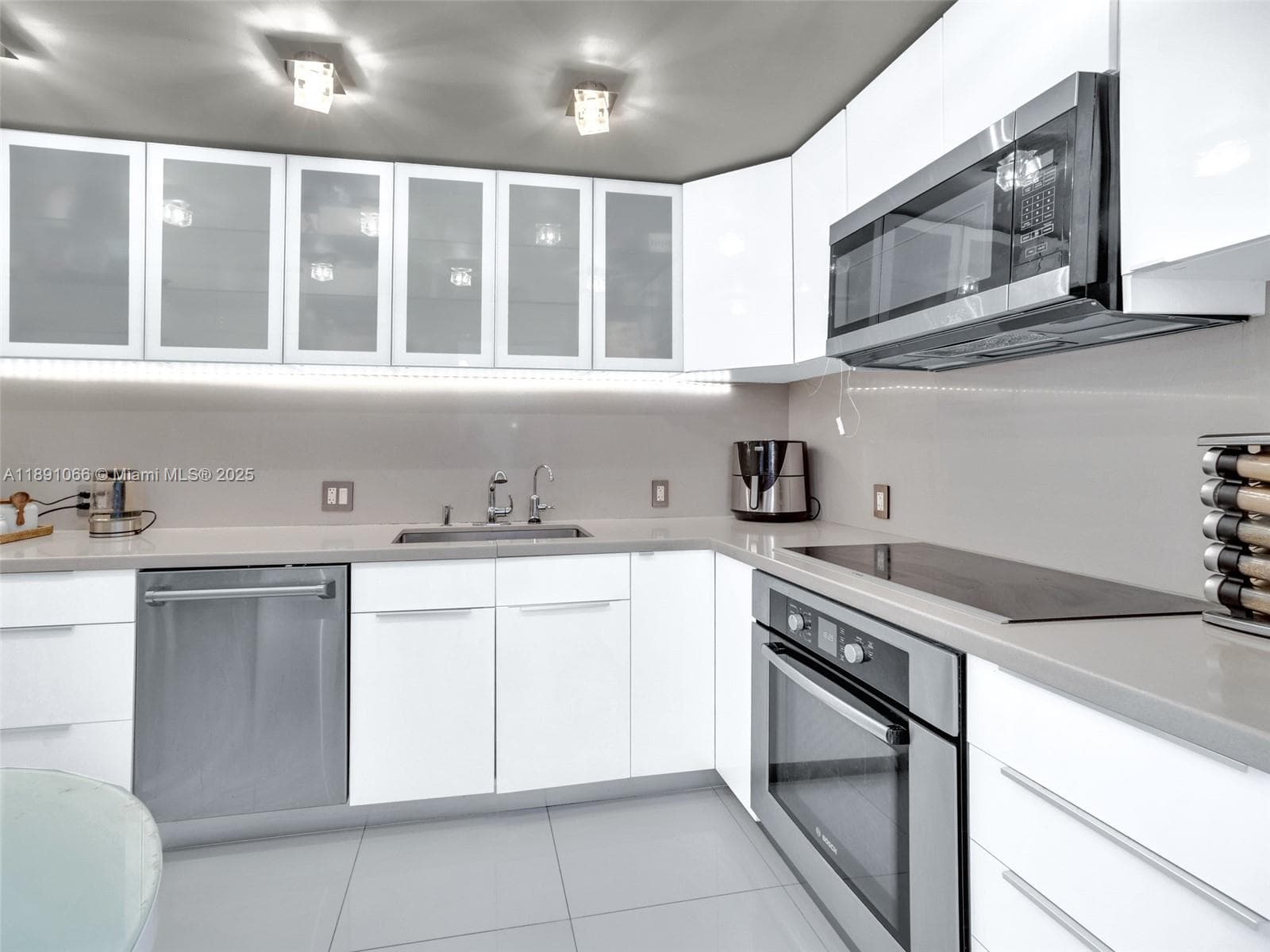 100 Bayview Dr, Sunny Isles Beach FL 33160 — 8