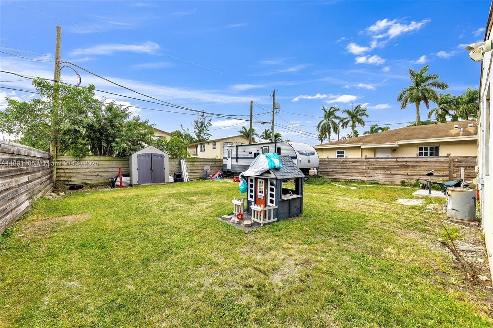110 NE 9th Ct, Homestead FL 33030 — 25