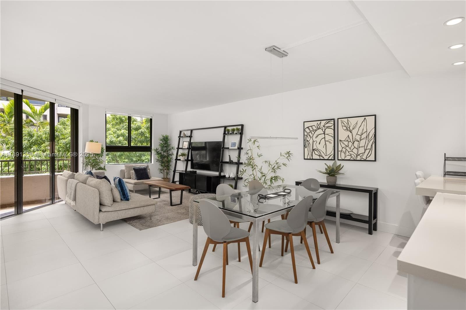 101 Crandon Blvd # 379, Key Biscayne FL 33149 — 23