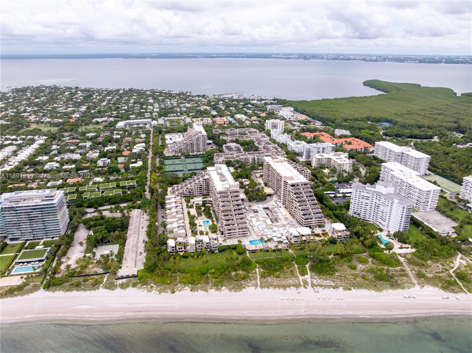 101 Crandon Blvd # 379, Key Biscayne FL 33149 — 34