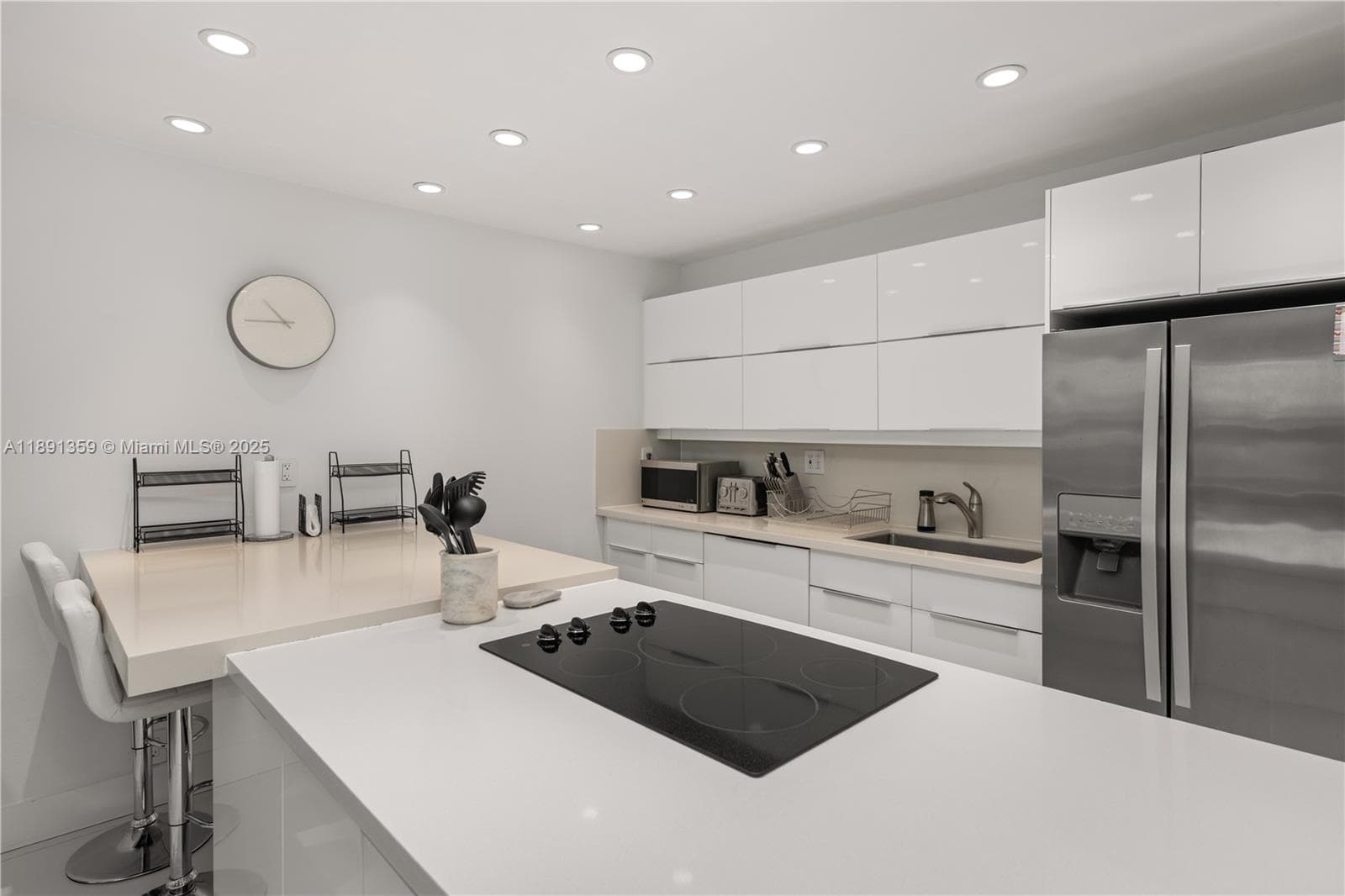 101 Crandon Blvd # 379, Key Biscayne FL 33149 — 4