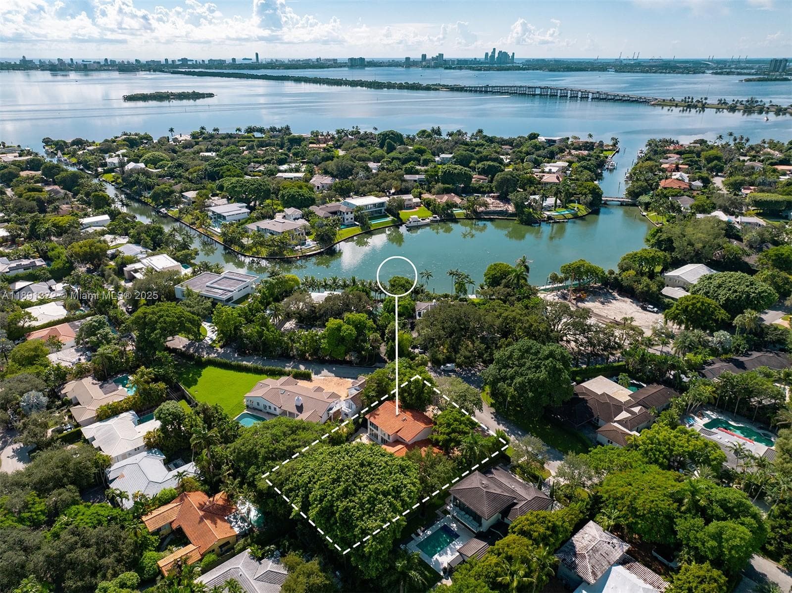 575 Bay Point Rd, Miami FL 33137 — 95