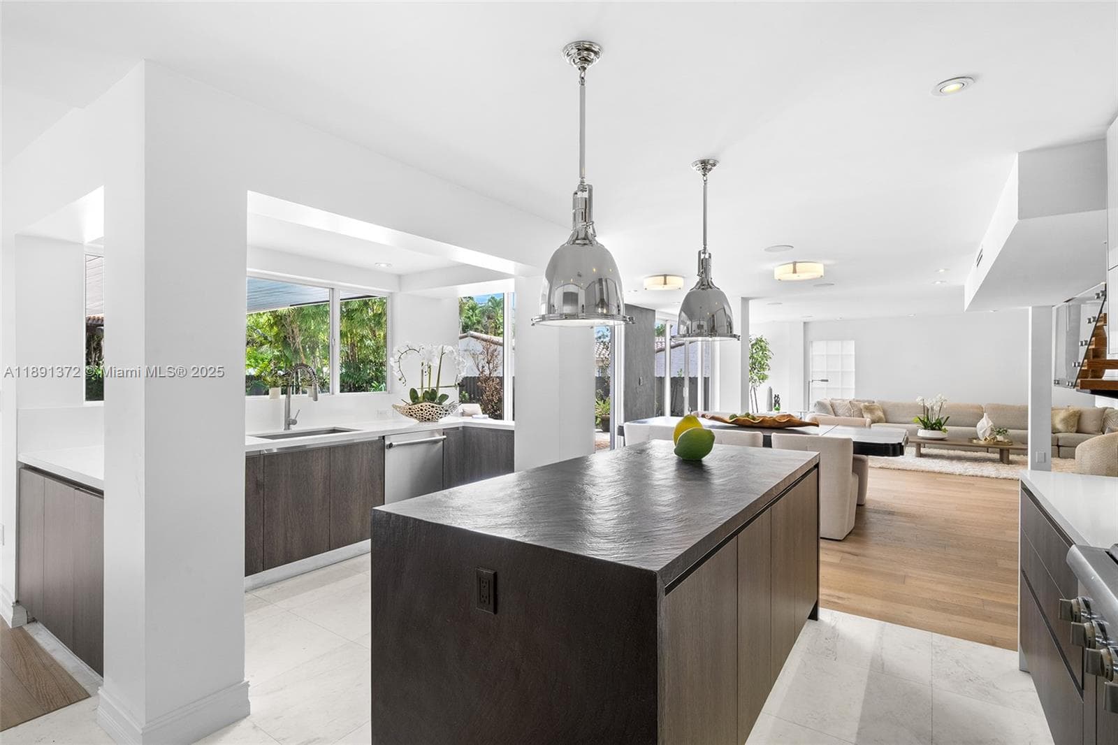575 Bay Point Rd, Miami FL 33137 — 36