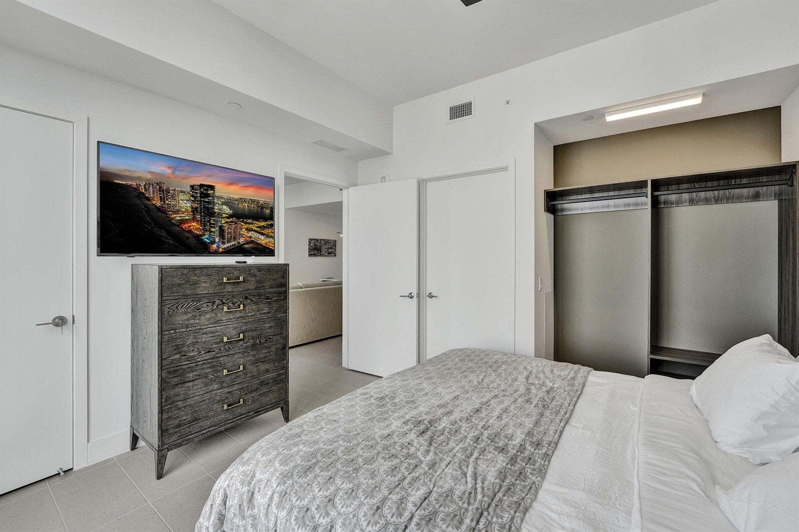 159 NE 6th Street # 4813, Miami FL 33132 — 13