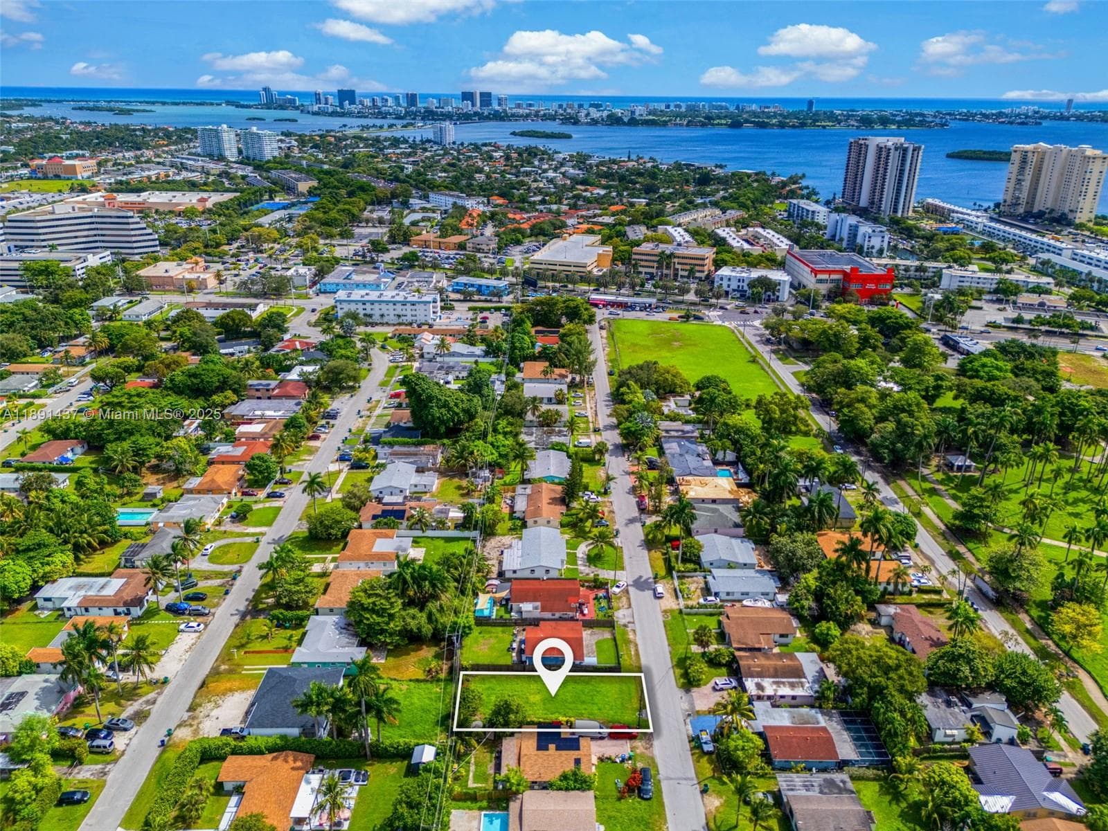1453 NE 117th St, Miami FL 33161 — 13