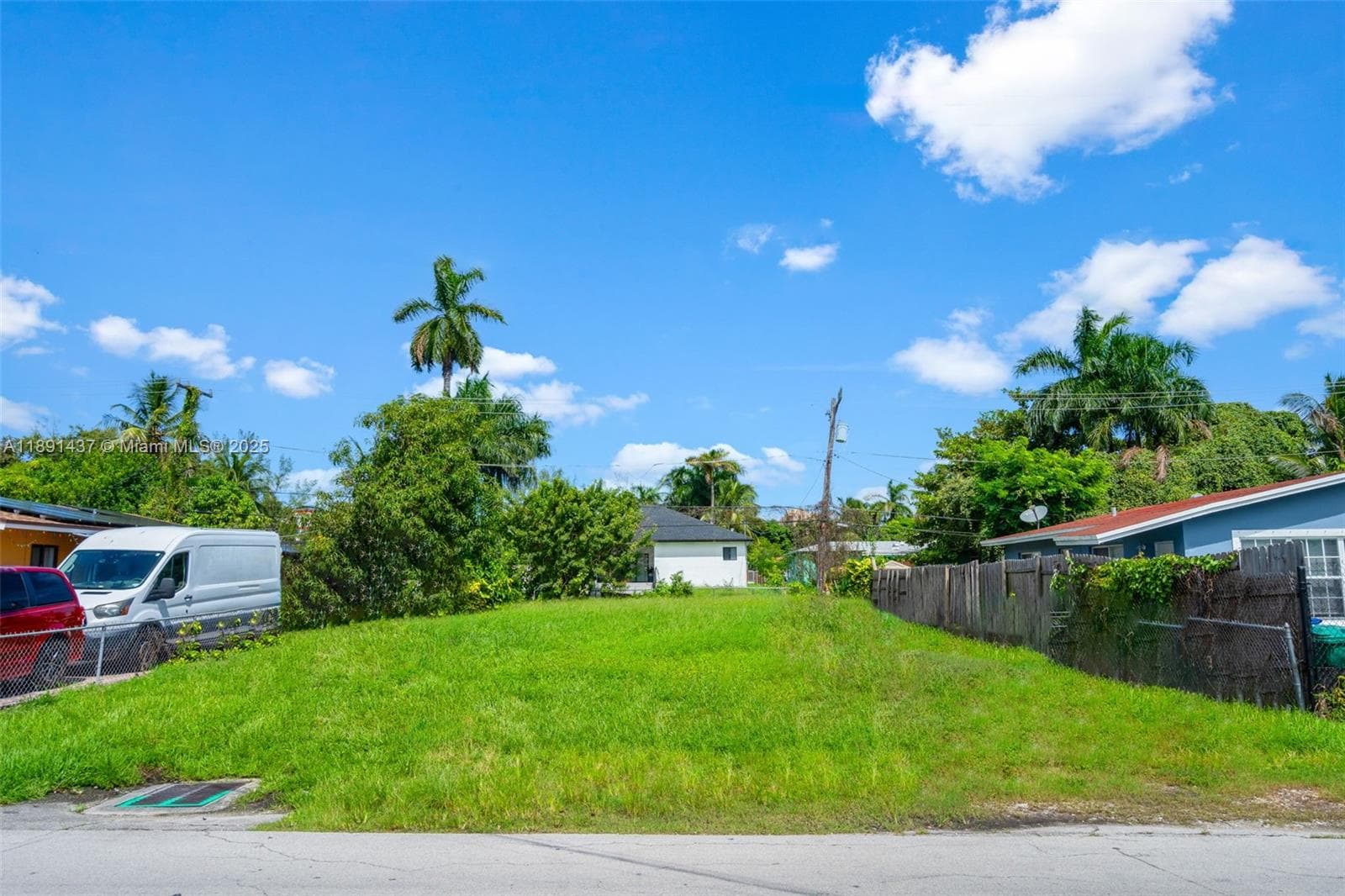 1453 NE 117th St, Miami FL 33161 — 1