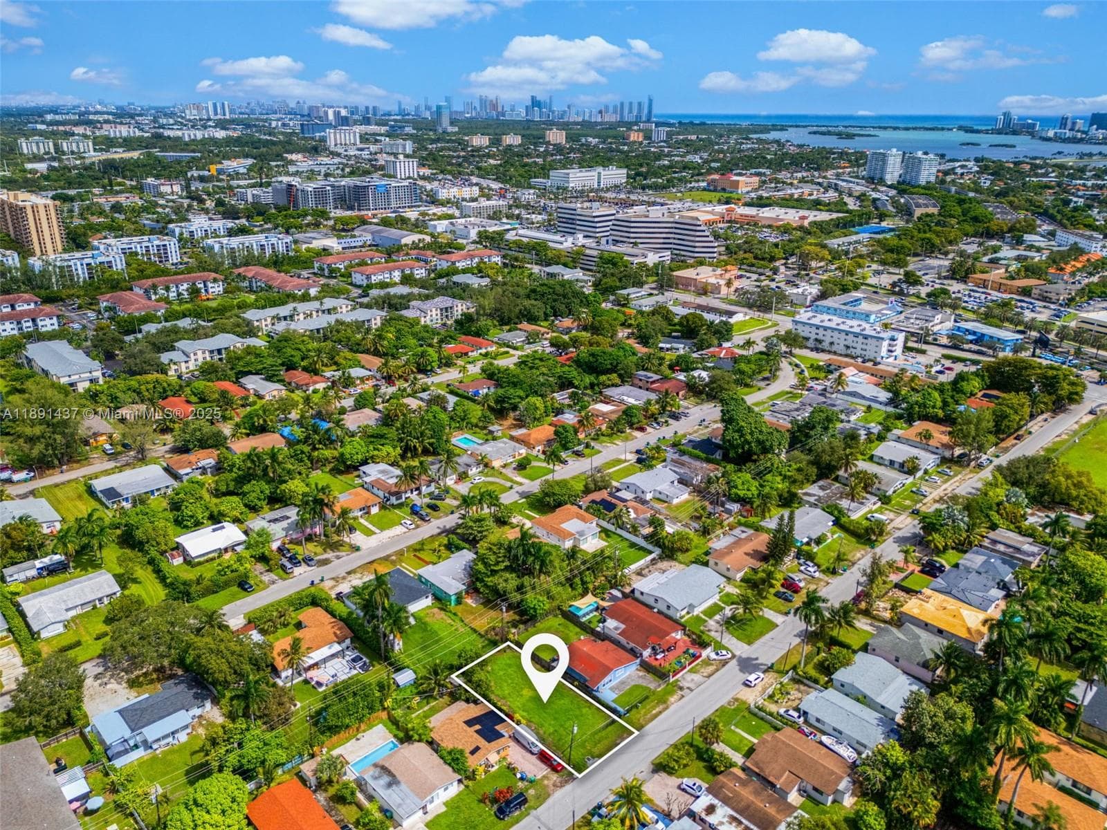 1453 NE 117th St, Miami FL 33161 — 14