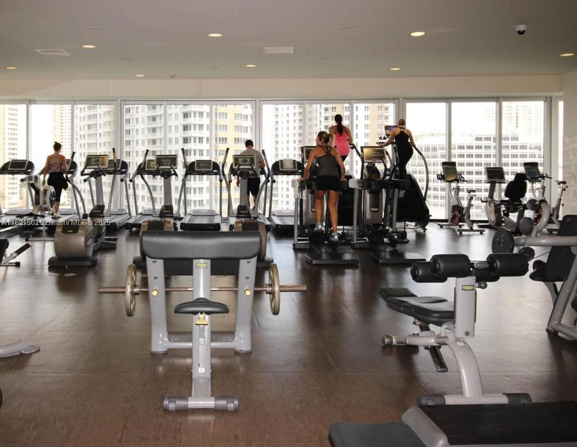 495 Brickell Ave # 3706, Miami FL 33131 — 26