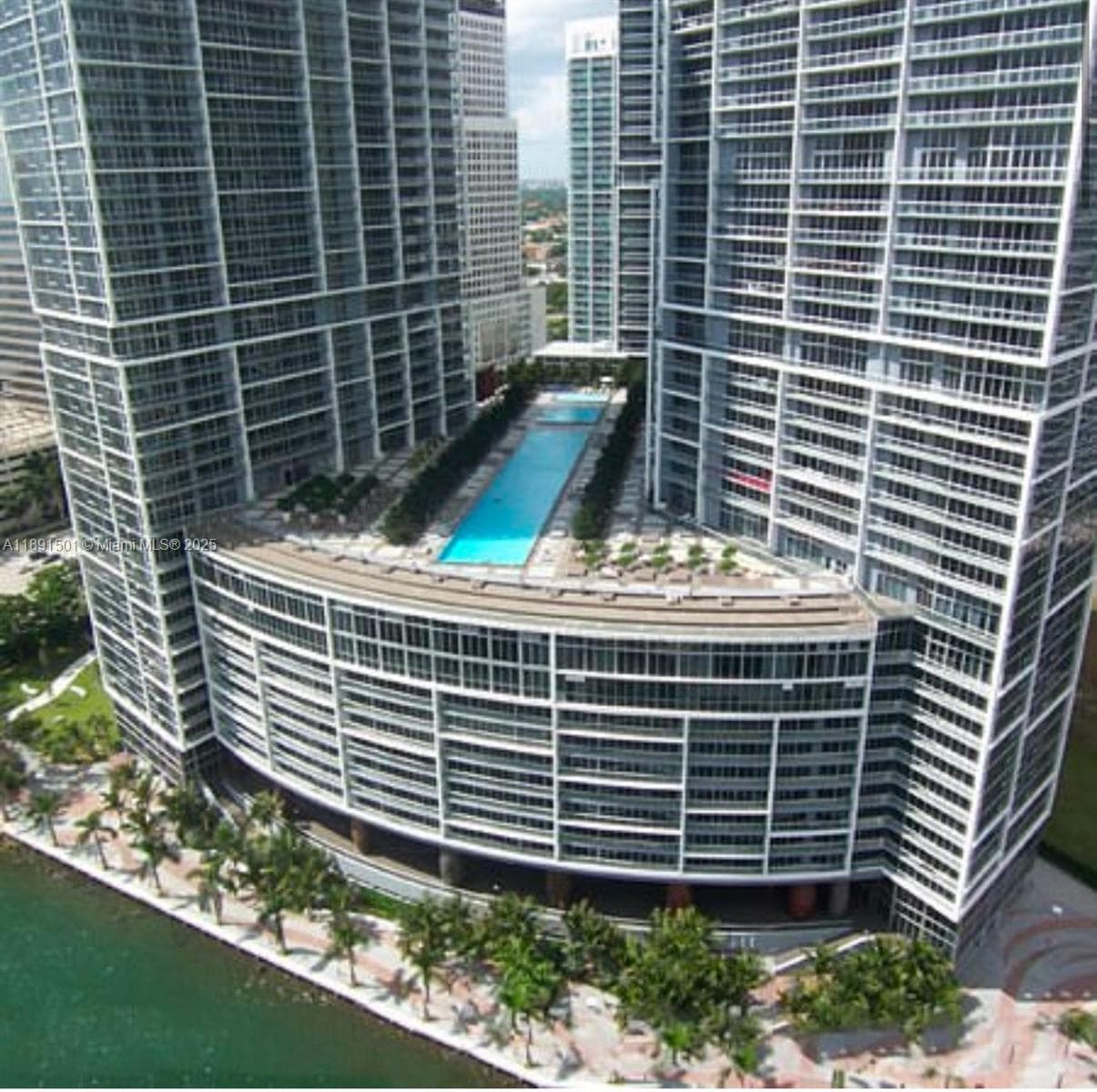 495 Brickell Ave # 3706, Miami FL 33131 — 10