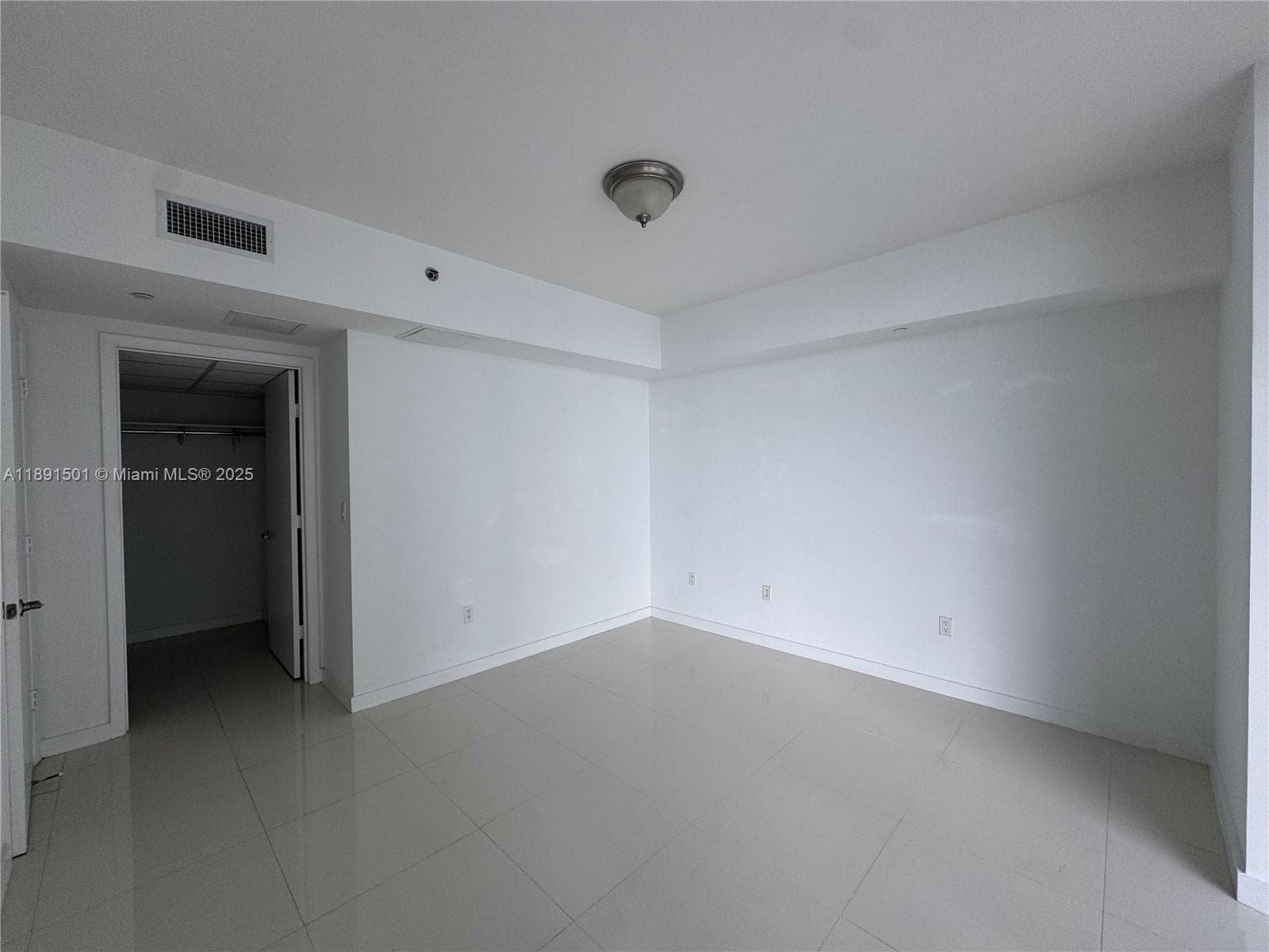 495 Brickell Ave # 3706, Miami FL 33131 — 45