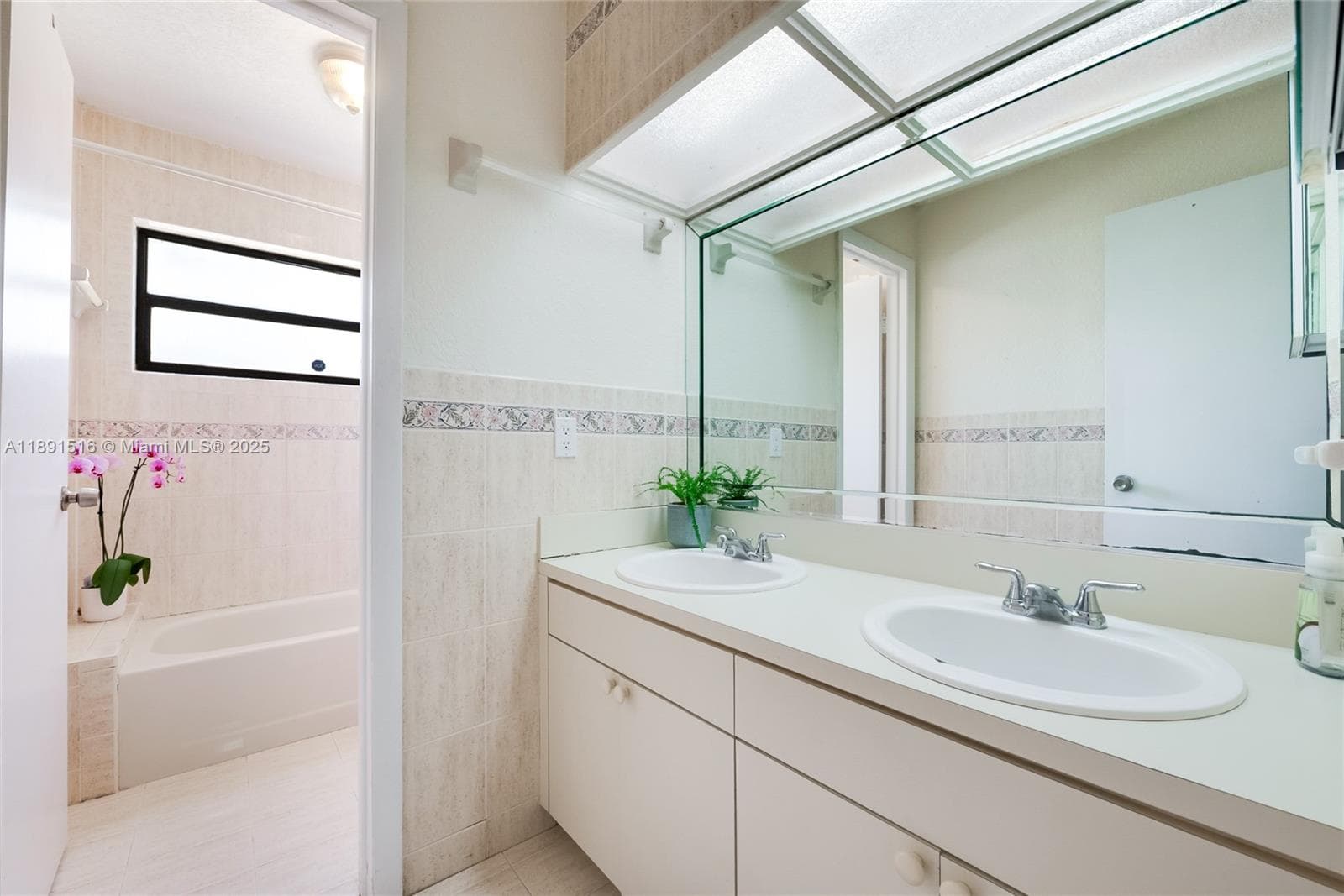 8345 SW 168th Ter, Palmetto Bay FL 33157 — 16