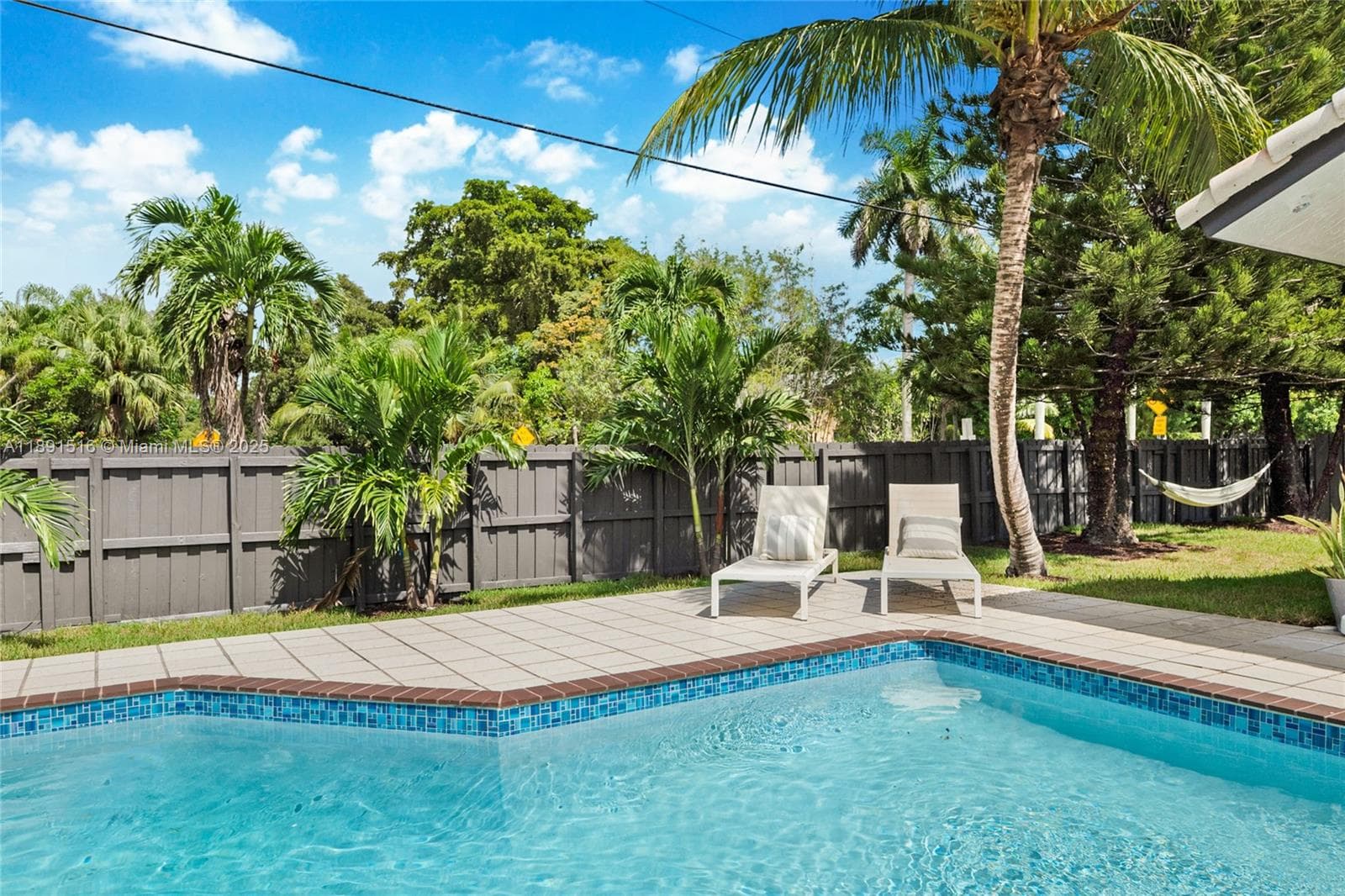 8345 SW 168th Ter, Palmetto Bay FL 33157 — 25