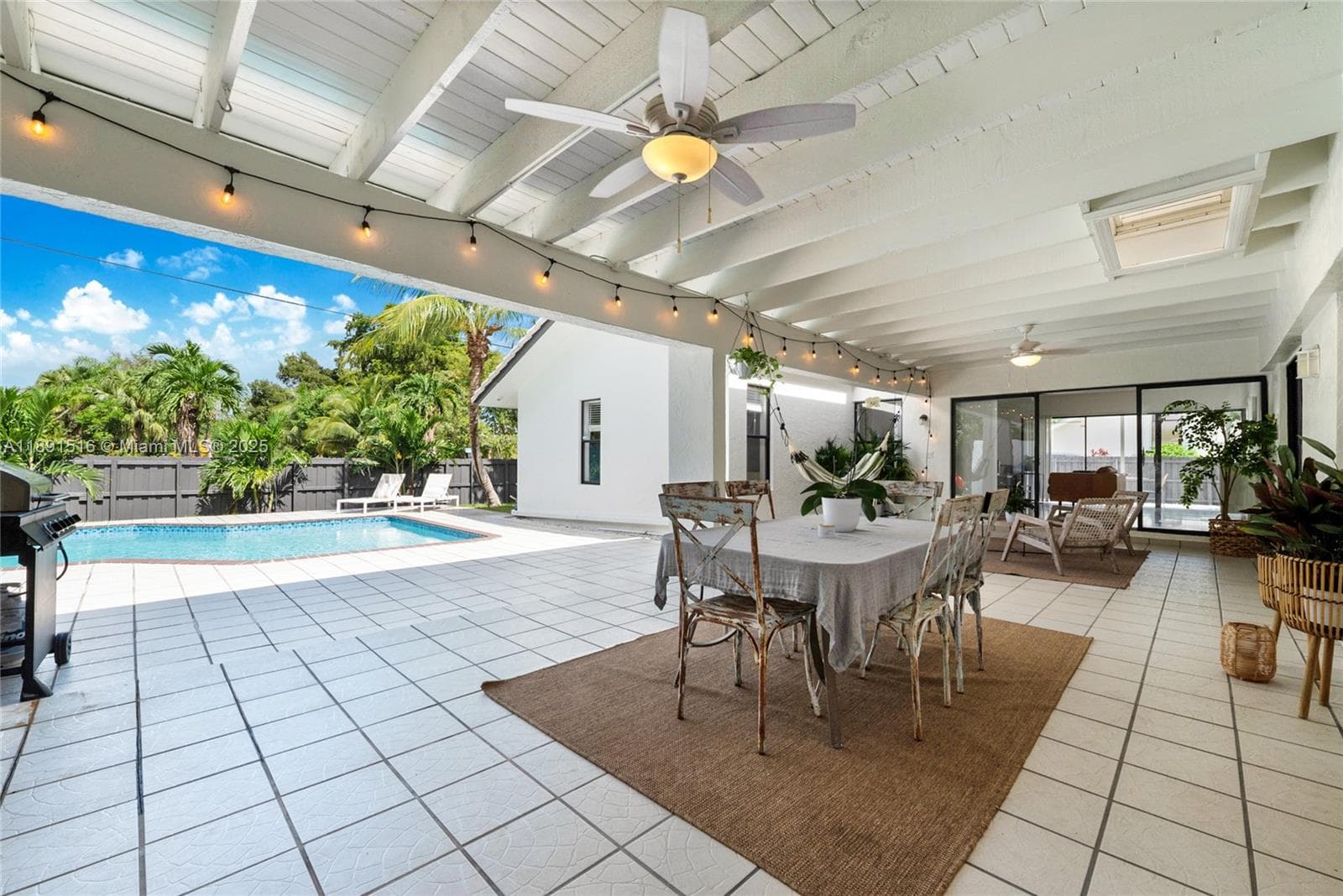 8345 SW 168th Ter, Palmetto Bay FL 33157 — 21