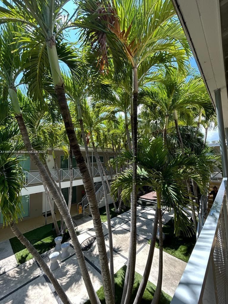 1816 Meridian Ave # 18, Miami Beach FL 33139 — 18