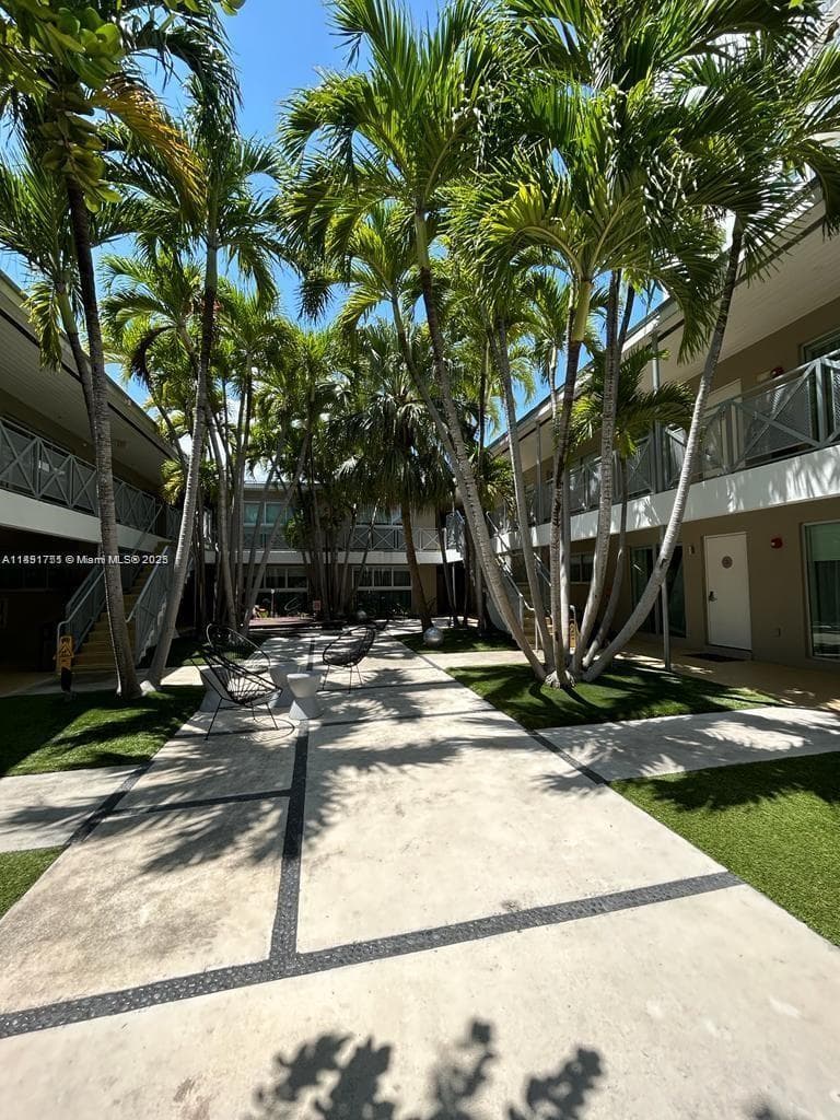 1816 Meridian Ave # 18, Miami Beach FL 33139 — 19