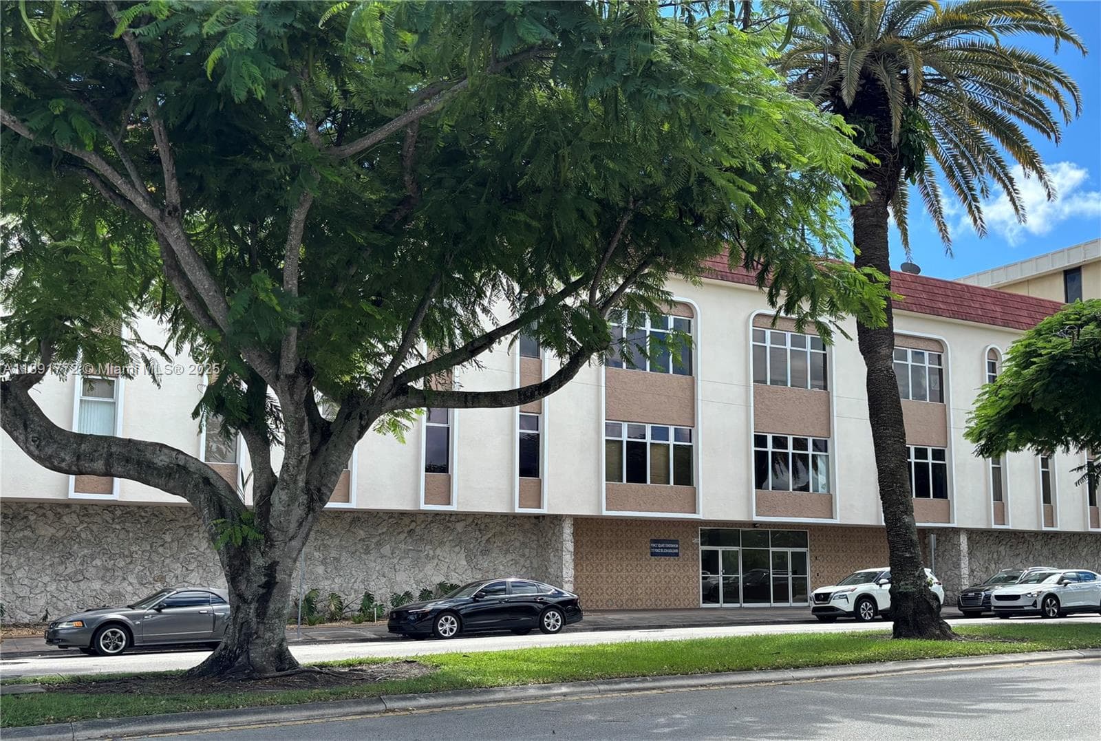 717 Ponce De Leon Blvd # 328, Coral Gables FL 33134 — 2