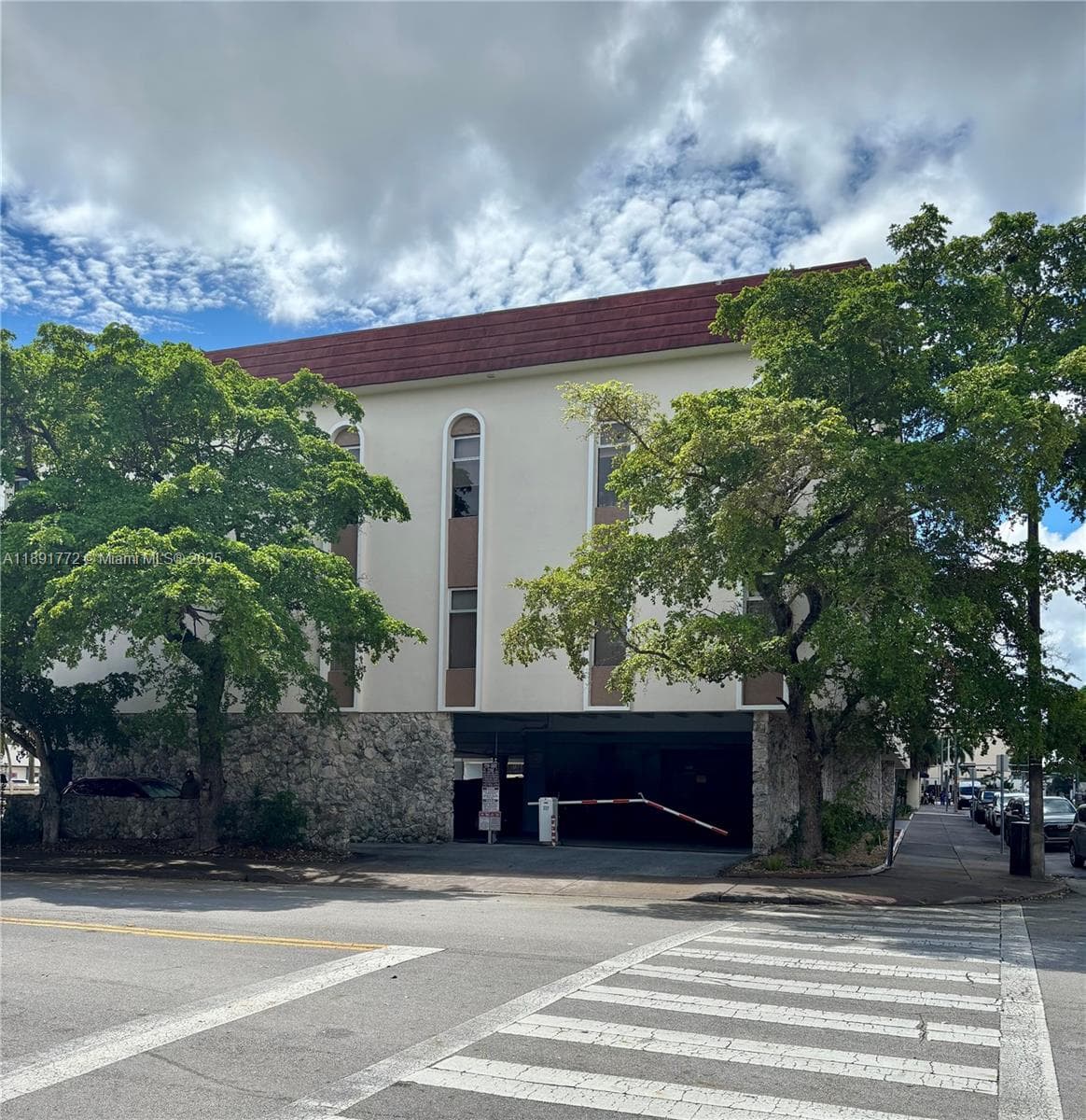 717 Ponce De Leon Blvd # 328, Coral Gables FL 33134 — 42