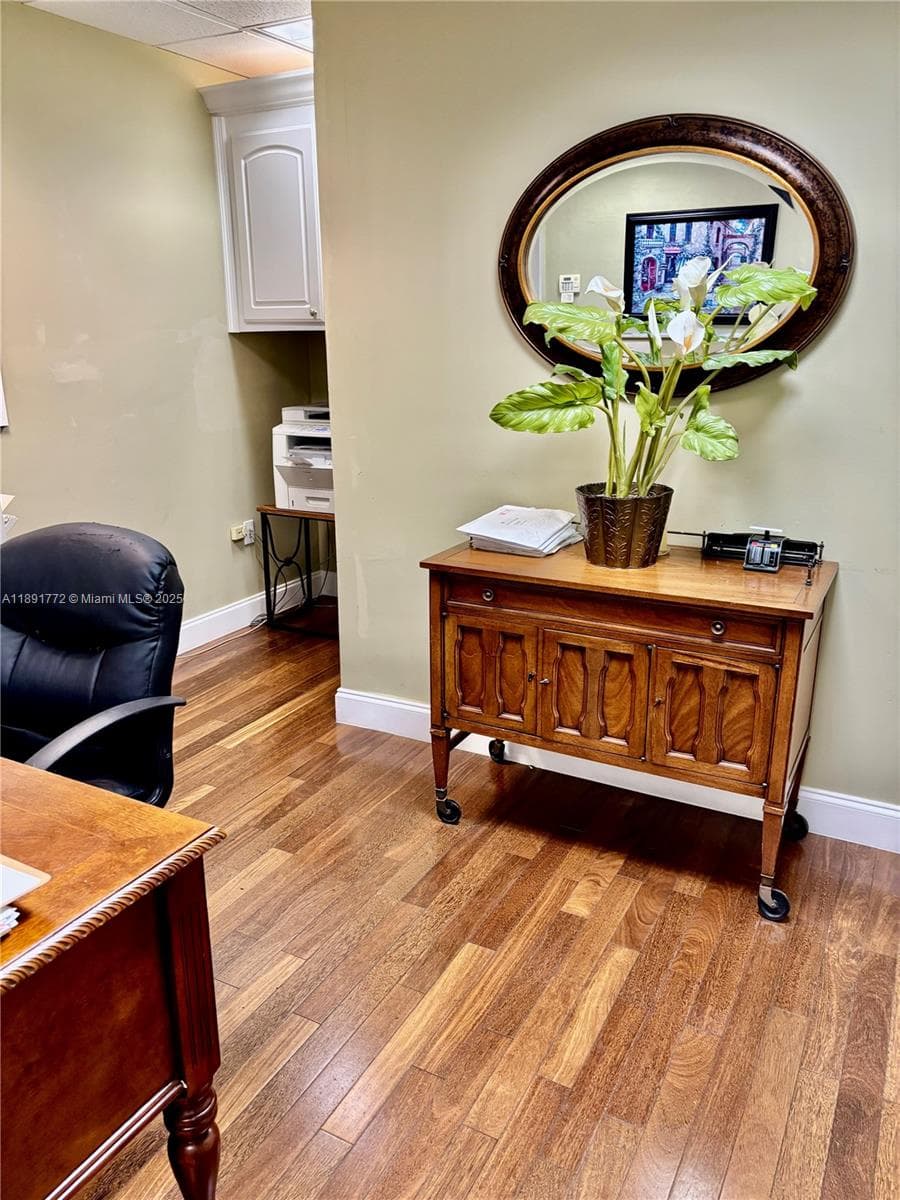 717 Ponce De Leon Blvd # 328, Coral Gables FL 33134 — 25