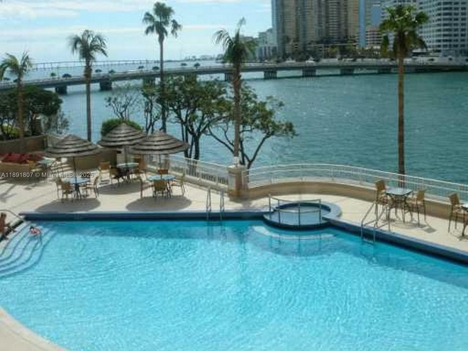 701 Brickell Key Blvd # 1411, Miami FL 33131 — 17