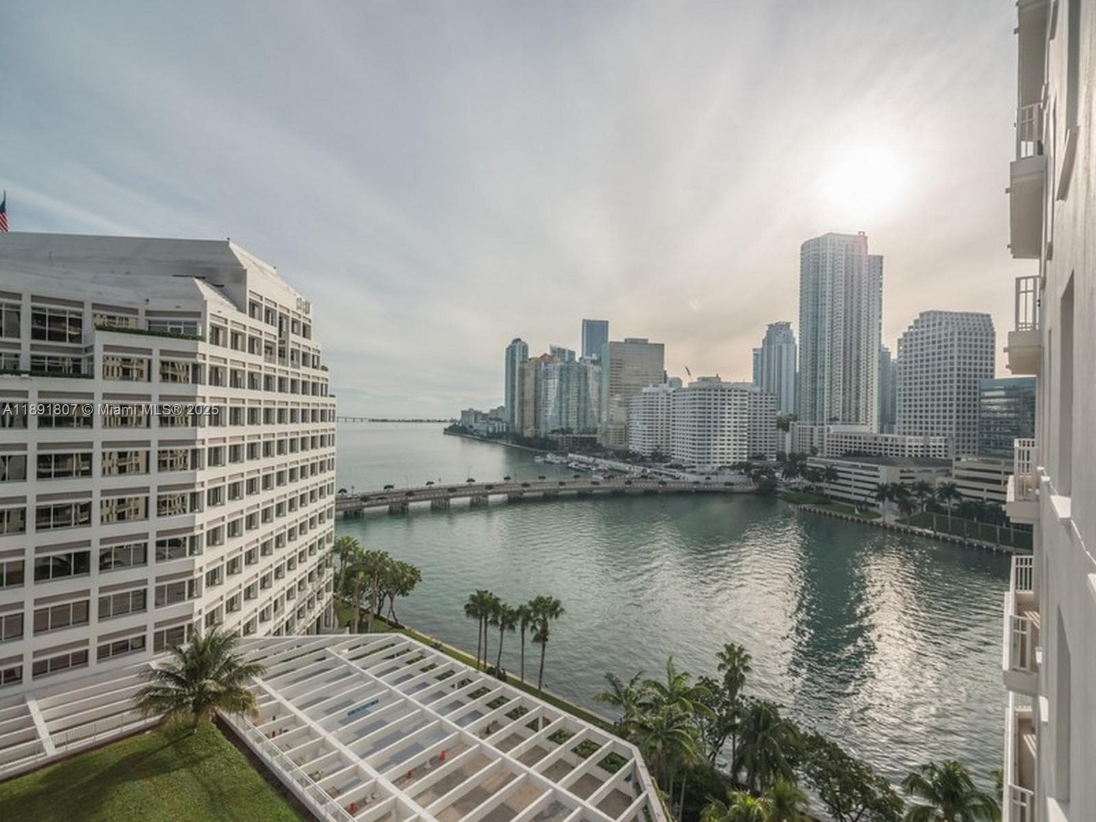 701 Brickell Key Blvd # 1411, Miami FL 33131 — 20