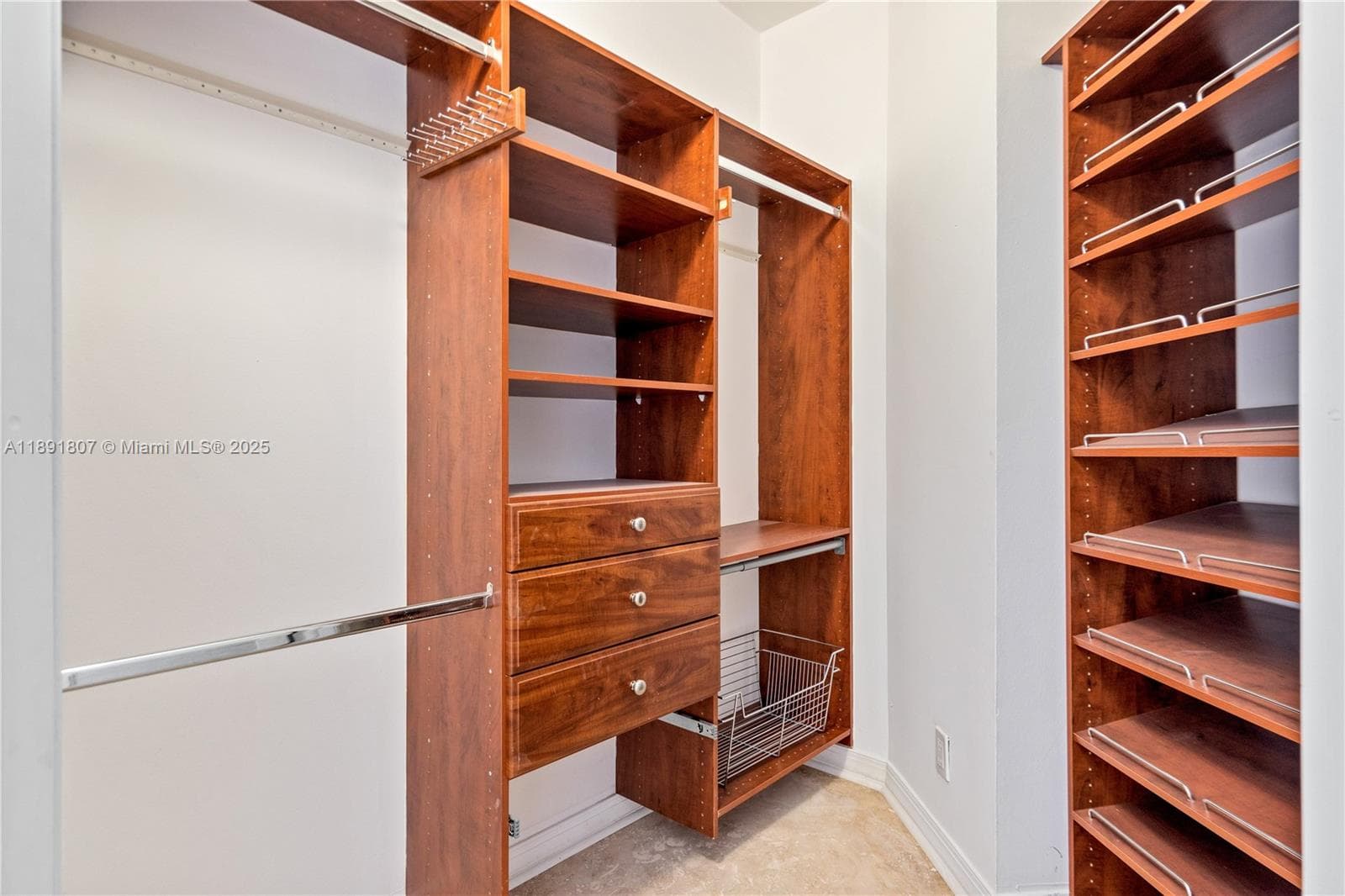 701 Brickell Key Blvd # 1411, Miami FL 33131 — 14