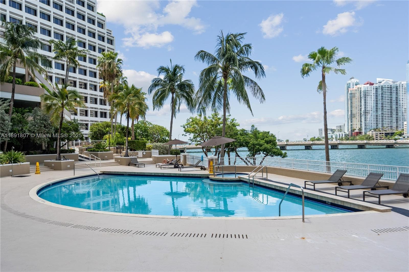 701 Brickell Key Blvd # 1411, Miami FL 33131 — 15