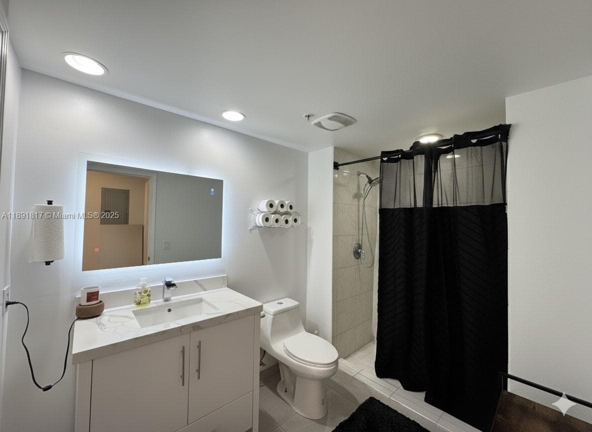 2775 NE 187th St # 318, Aventura FL 33180 — 20