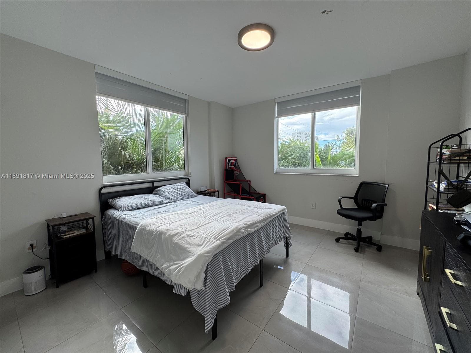 2775 NE 187th St # 318, Aventura FL 33180 — 18