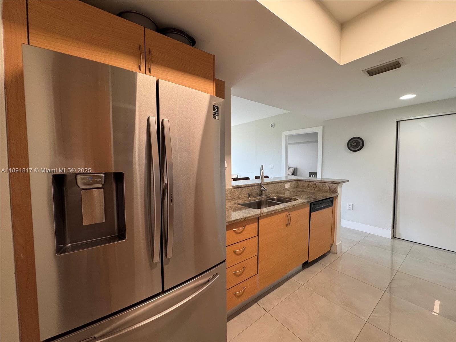 2775 NE 187th St # 318, Aventura FL 33180 — 8